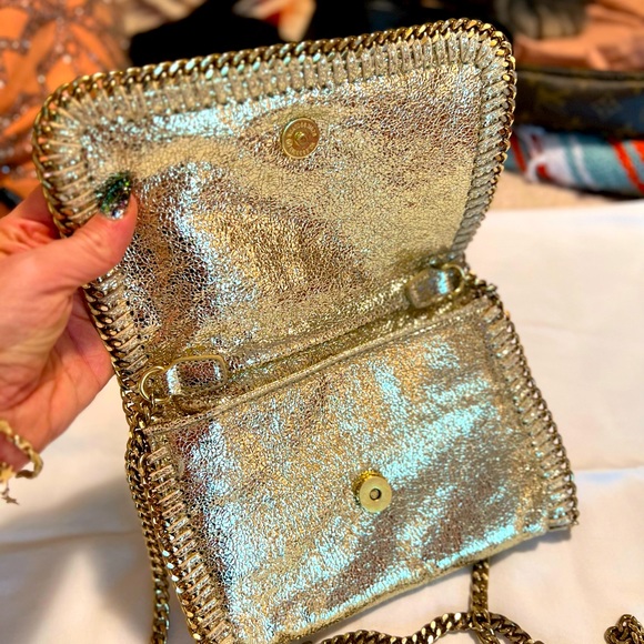 Gold crossbody bag - Picture 4 of 5